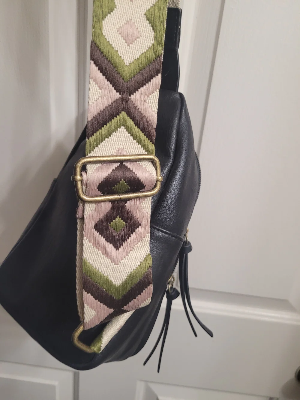Unisex Black Leather Sling Bag with Patterned Strap By Sonoma